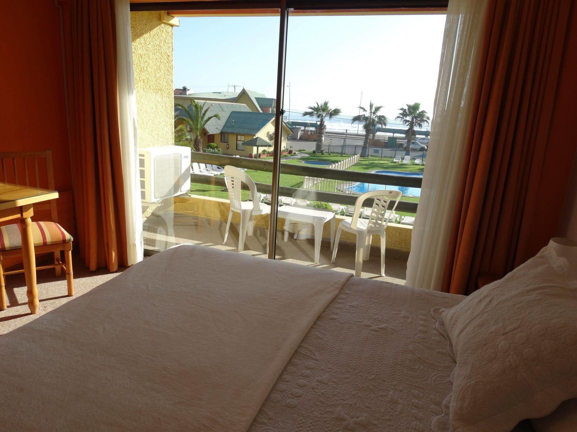 Hotel Y Cabanas Mar De Ensueno Ла Серена Екстериор снимка
